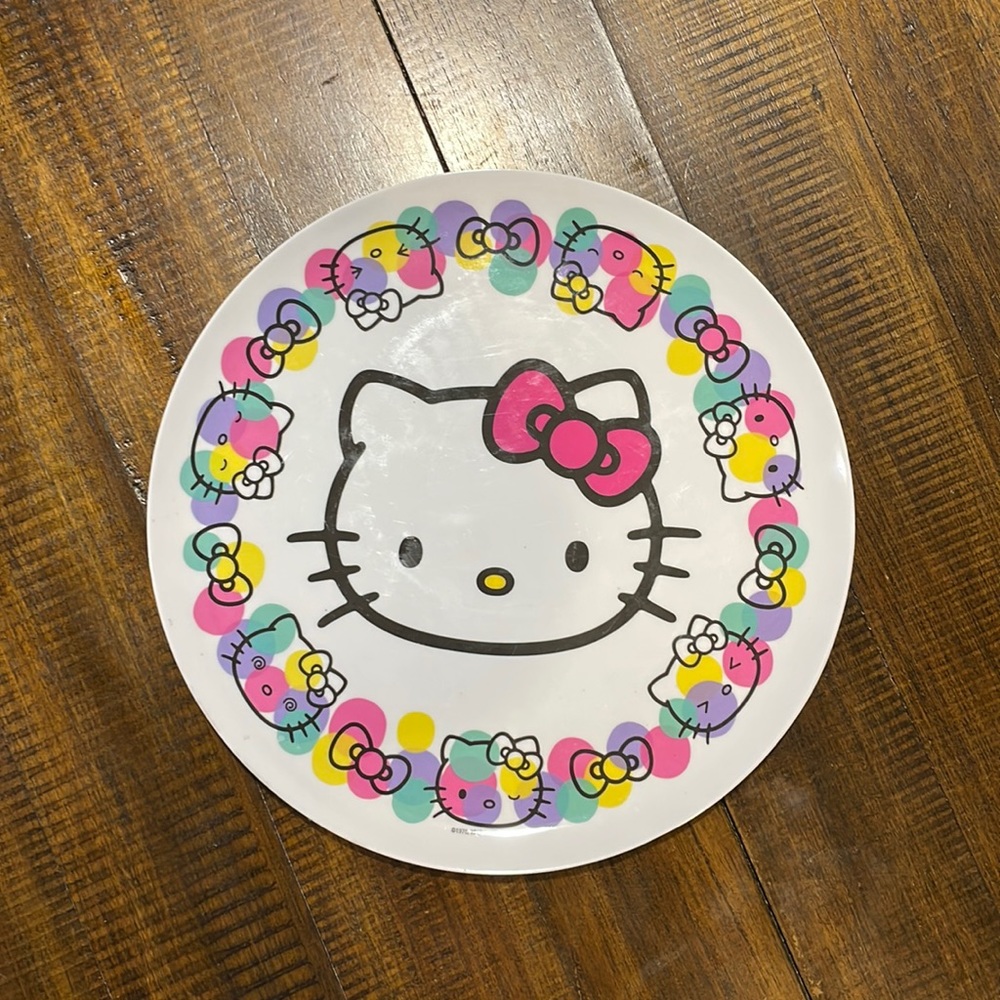 Hello Kitty plate